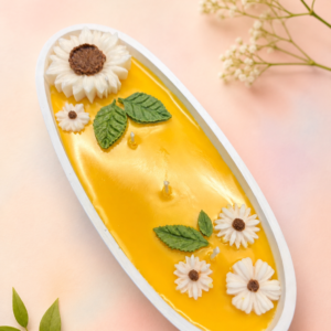 Daisy Bloom Boat Urli Candle